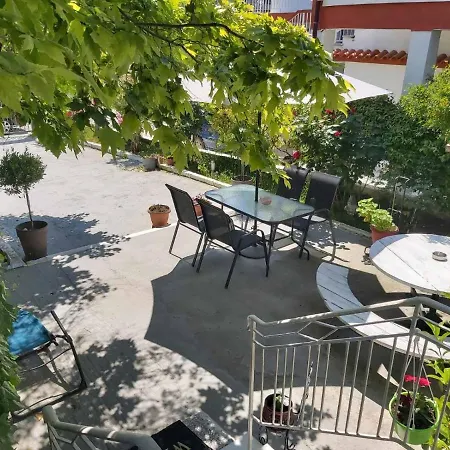 Katrine Seaside Rooms #Propertly Nea Kallikrateia