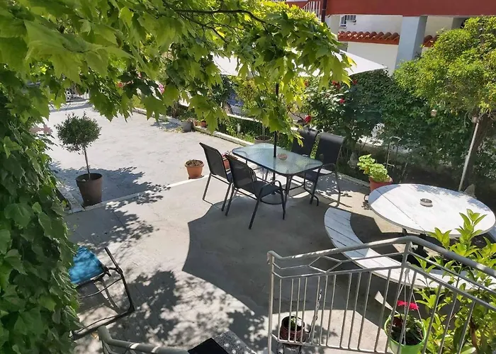 Katrine Seaside Rooms #Propertly Nea Kallikrateia