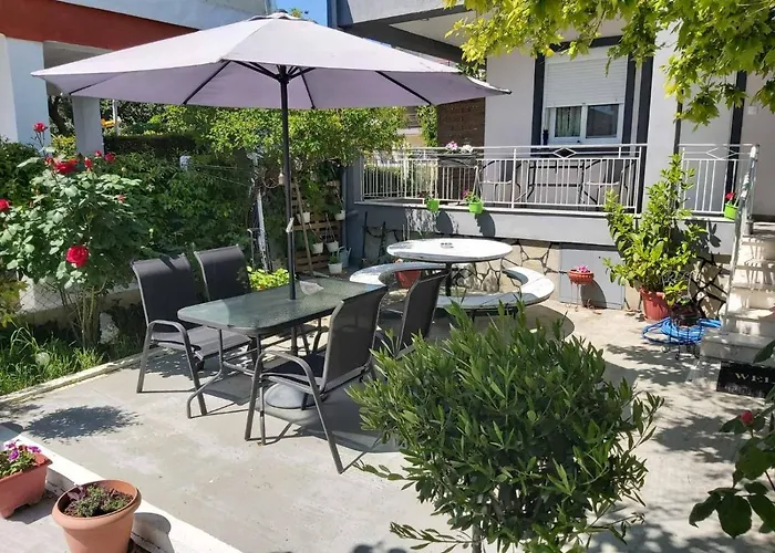 Katrine Seaside Rooms #Propertly Nea Kallikrateia