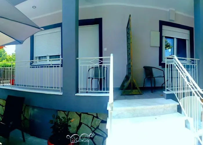 Katrine Seaside Rooms #Propertly *